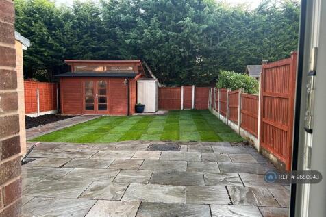 Altrincham Road, Wilmslow, SK9 photo 4