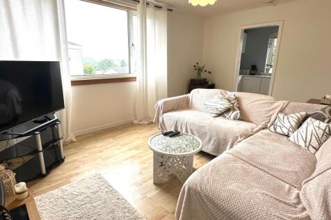 Clutha Place, Westwood, East Kilbride photo 3