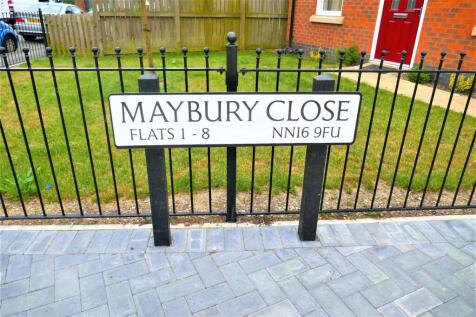 2 Maybury Close Sign.JPG