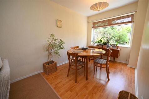 dining room.JPG
