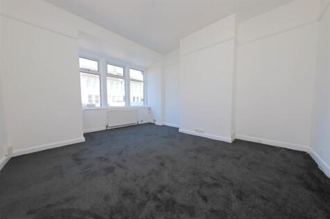 nicholas james underdown road, bee 1.jpg