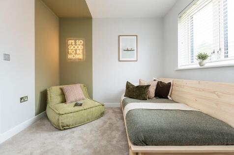 Bedroom 5 is a flexible space