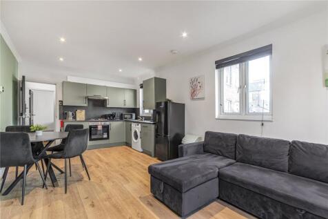 Reception/Kitchen