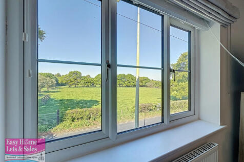 Master Bedroom Vi...