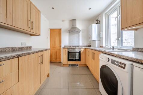 1360868-8-68da7a5...