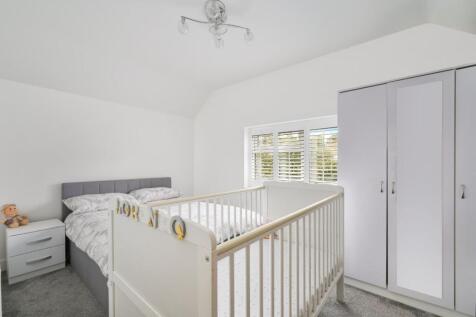 ASHURST ROAD (13).jpg