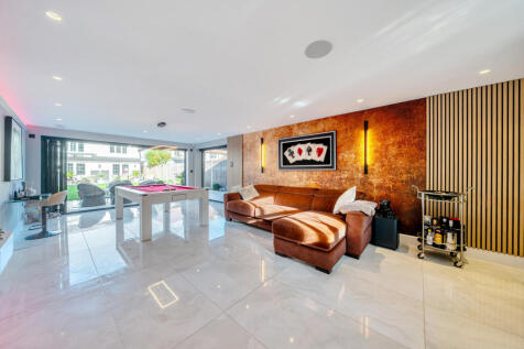 1375468-9-690a25e...