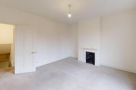 13-Jubilee-Terrace-Bedroom 5.jpg