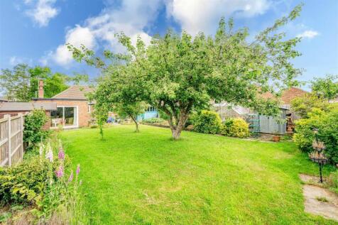 7 Huntingdon Gardens, Market Harborough, LE16 9LE 