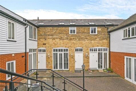 2-bed terraced on Horseshoe Mews, Tudor Road, Canterbury, Kent, CT1, £1,200/mo