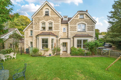 Whyteleafe, CR3 - property photo
