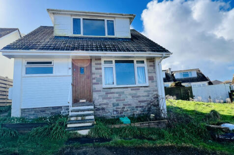 3 Bedroom Detached House