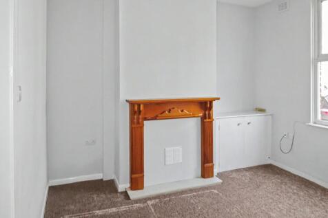 92 Lovat Road, Preston, Lancashire, PR1 6DQ