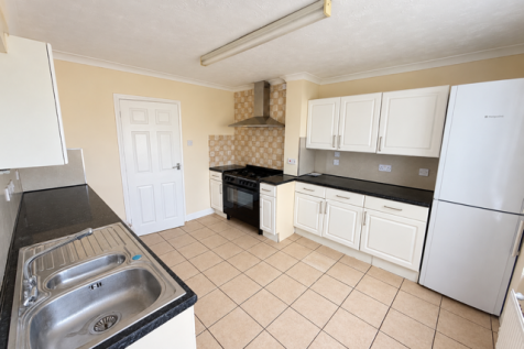 Baldwin Avenue, Bury St Edmunds, IP32 6DW photo 4