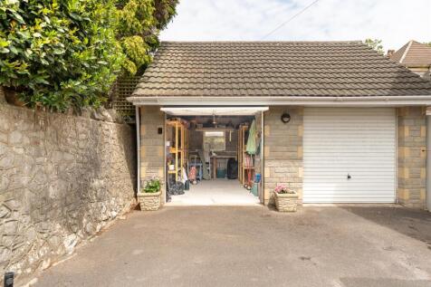 Garage &amp; Parking Space