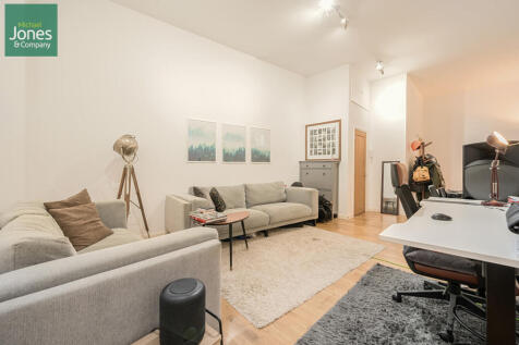 Split Level Lounge