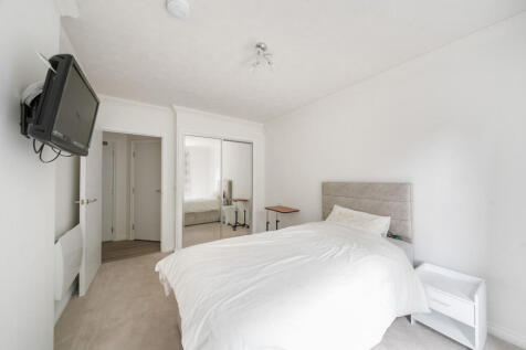 1321611-6-686e61c...