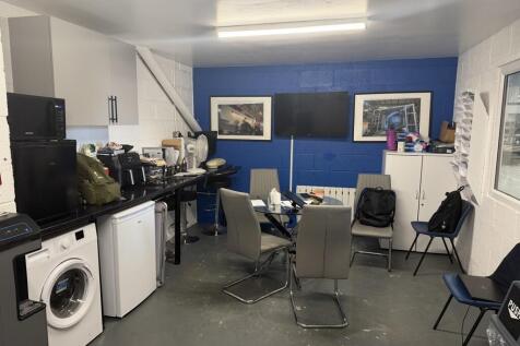 Industrial Park to rent Image 4