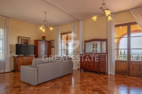 Interno