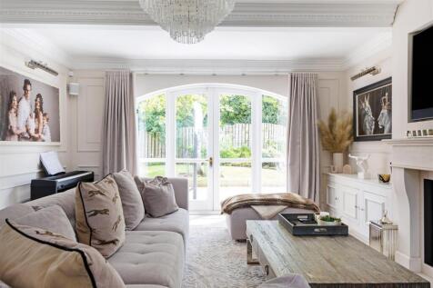 94088_8 Steadings Rise Mere (13).jpg