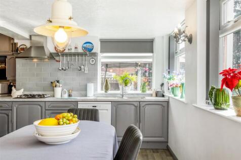 27 Middlegate Road West (Frampton)-57.jpg