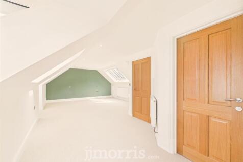 Master Bedroom/Studio