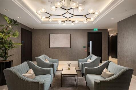 Business Suite Reception