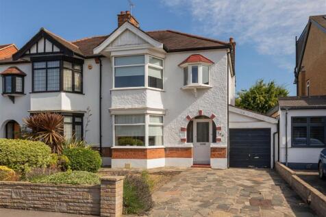 Bressey Grove, E18