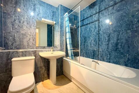 Bathroom.jpeg