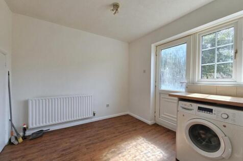 East Rising, East Hunsbury, Northampton NN4 photo 3