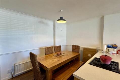 Beckwith Crescent, Harrogate photo 4