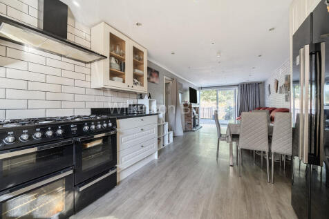 b782f5b5-b104-440...