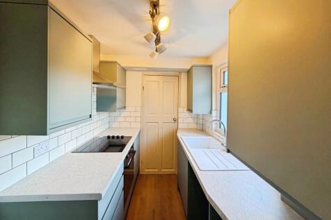 Church Hill, Temple Ewell, Dover, Kent, CT16 photo 3