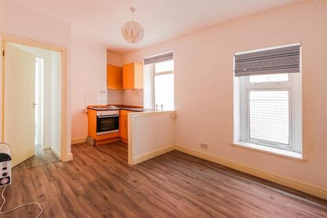 Holton Road -2.jpg