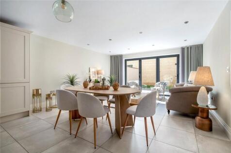 Brownlow House, Stamford photo 3
