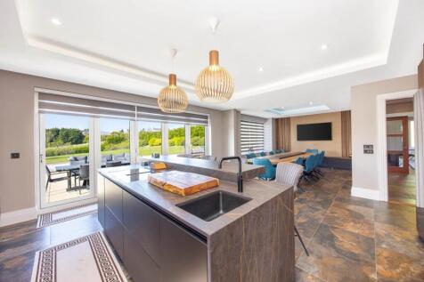 Kingsley Manor (27).jpg