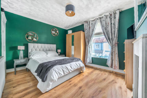 1384176-12-692587...