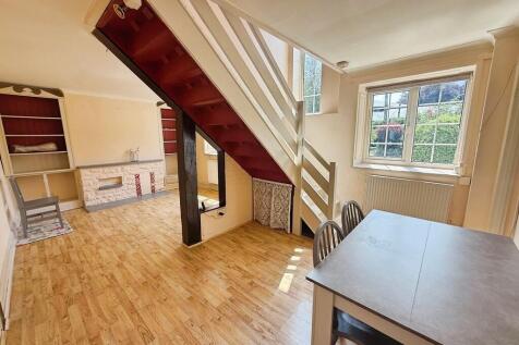 Bulford Road, Durrington photo 5