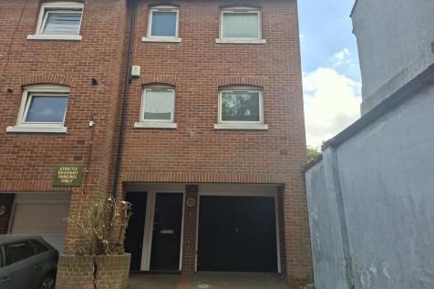 Ten Bell Lane Fro...