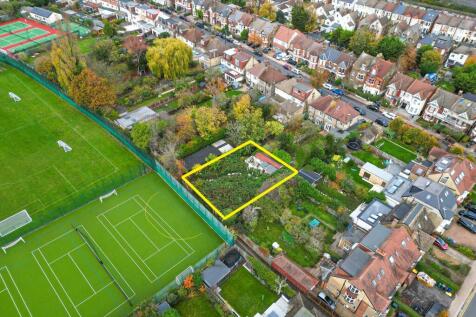Land at 26 The Avenue, Finchley, London, N3 2FD