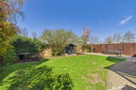 CAM03218G0-PR0592-STILL018