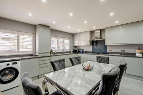 8689488-interior02-800.jpg