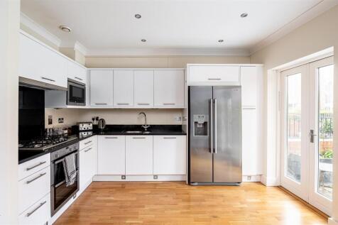 KITCHEN DINING