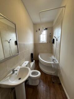 8A Victoria Terrace photo 5