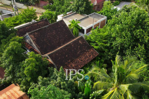 5 Bedroom  Villa For Sale - Sala Kamreuk, Siem Reap
