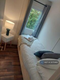 Moelfre, Anglesey, LL72 photo 4