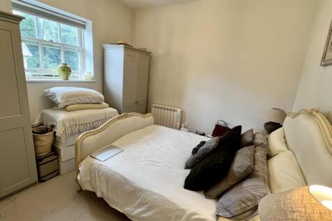 Hillfield, Dartmouth photo 4
