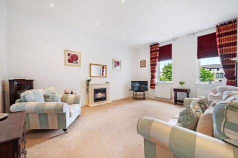 Open Plan Lounge / Dining / Kitchen