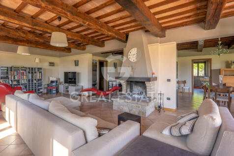 Interno