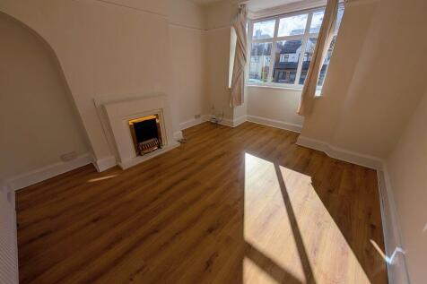 Woodleigh Avenue, Harborne, Birmingham, B17 0NW photo 4